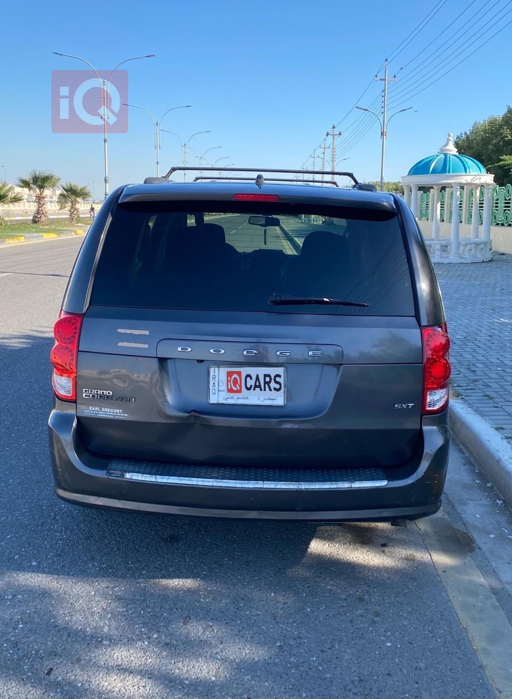 دودج كارافان